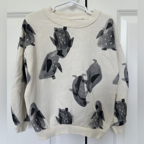Zara Other - Zara Kids penguin sweatshirt in size 4-5 Y